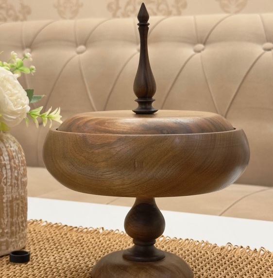 شکلاتخوری گردو پایه دار